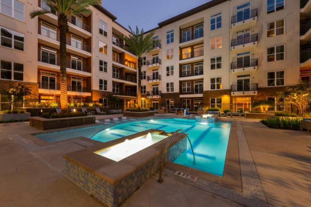 New Apart Downtown - 5min Stadium/parks/museum Daire