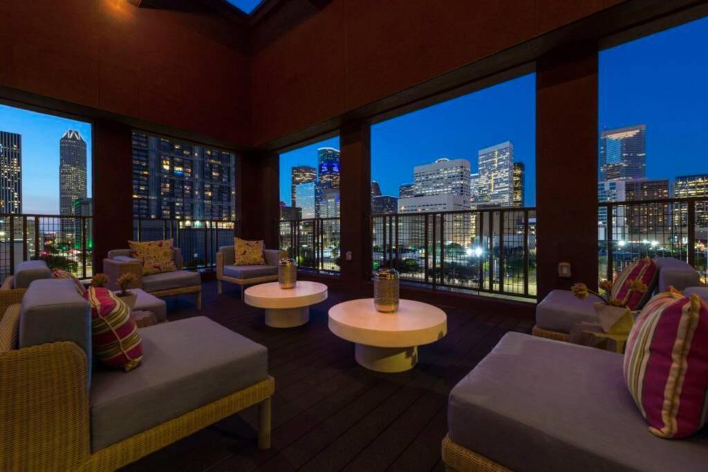 Daire New Apart Downtown - 5min Stadium/parks/museum *