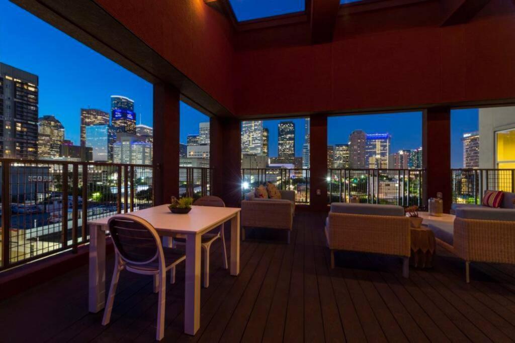 New Apart Downtown - 5min Stadium/parks/museum Daire